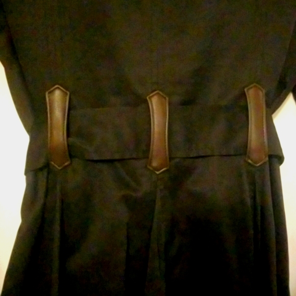 Pizazz: short belted trench coat - Picture 6 of 9